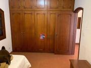 Sobrado com 3 dormitórios à venda, 350 m² por R$...