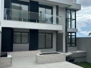 Sobrado 3 Dormitórios, 1 Suíte, 187 m², à venda por R$...