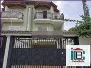 Sobrado 3 Dorms para Alugar 175 m² por R$ 4.810,00