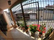 Sobrado 3 Dorms para Alugar 200 m² por R$ 2.800,00