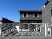 Sobrado 3 Dorms para Alugar 218 m² por R$ 6.350,00