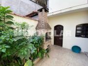 Sobrado 3 Dorms para Alugar 221 m² por R$ 6.010,00