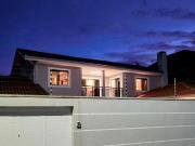 Sobrado 3 Quartos Bockmann 182m²