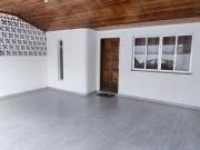 Sobrado 3 quartos em condomínio fechado no Bairro Alto