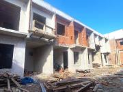 SOBRADO 3 QUARTOS NO VITÓRIA RÉGIA
