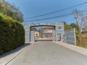 Sobrado 3 quartos, sendo uma suÃte com sacada! Quintal...