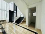 Sobrado 400m² mobiliado em Condomínio Fechado Jardim...