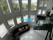 Sobrado 445m², com 6 quartos, sendo 6 suítes, à venda em...