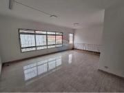 Sobrado 4 Dorms para Alugar 250 m² por R$ 3.350,00