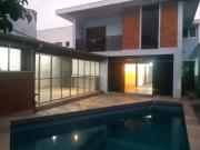 Sobrado 4 Dorms para Alugar 300 m² por R$ 20.050,00