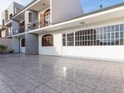 Sobrado 4 quartos 3 suítes no Xaxim