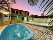 Sobrado 4 quartos, piscina, Santa Terezinha