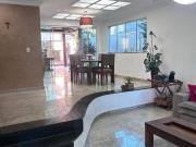 Sobrado 4 suítes à Venda no Jardins Madri Goiânia