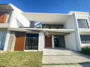 Sobrado 4 suítes, semi mobiliado, 170 m² construído,...