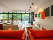 Sobrado 5 Dorms para Alugar 340 m² por R$ 35.100,00