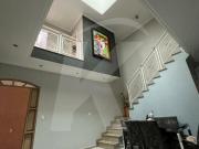 Sobrado 5 Quartos, 4 Suítes, Sacada, quintal, 5 Vagas de... Sobrado 5 Quartos, 4 Suítes, Sacada, quintal, 5 Vagas de...