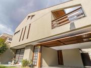 sobrado 5 quartos e 4 vagas Guabirotuba Curitiba