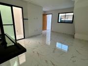 Sobrado 96m² à venda, 2 dormitórios no Jardim Santo Alberto