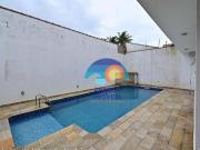 Sobrado a 100 metros do mar com 4 dormitórios à venda,...