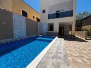 Sobrado a 200 metros da Praia do Suarão em Itanhaém