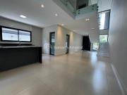 Sobrado à venda, 03 quartos, no condomínio Terras da...