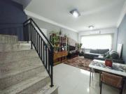 Sobrado com 3 dormitórios à venda, 100 m² por R$...