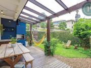 Sobrado com 3 dormitórios à venda, 108 m² por R$...