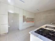 Sobrado com 3 dormitórios à venda, 214 m² por R$...