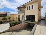 Sobrado à venda | 377m² | 3 suítes | 5 vagas | Palmas do...