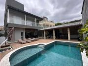 Sobrado com 5 dormitórios à venda, 380 m² por R$...