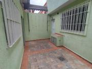 Sobrado á venda 3 dormitórios/quintal/ localizado no...