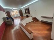 Sobrado à venda 3 quartos 1 suíte 8 vagas Baeta Neves...