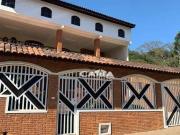 Sobrado à venda, 472 m² por R$ 700.000,00 Botujuru...