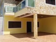 Sobrado à venda, 4 quartos, 3 suítes, 8 vagas, Cerâmica...