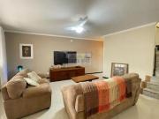 Sobrado à venda com 156m², 3 quartos sendo 2 suítes, 4...