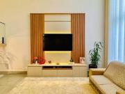 Sobrado à venda com 1 suíte master e piscina em...