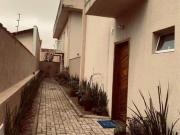 Sobrado à venda com 2 quartos no bairro Suarão