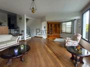 Sobrado à venda com 3 suítes, piscina e 4 vagas no...