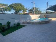 Sobrado à venda com 4 dormitórios e 2 suítes na região...