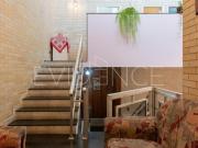 Sobrado à venda com 4 dormitórios sendo1 suíte, 4 vagas...