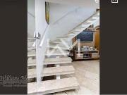 Sobrado à venda com 4 dormitórios, sendo 3 suítes, 2...