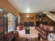 Sobrado à venda com 5 quartos no bairro Loty