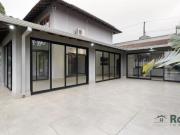 Sobrado à Venda com 5 Suíte s, móveis planejado, no...