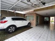 Sobrado à Venda com Edícula no Bairro Pinheirinho com 4...