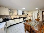 Sobrado a venda com piscina Jardim América