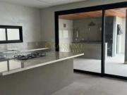 Sobrado à venda de 252m² | 03 dormitórios, sendo suítes...