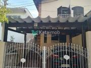 Sobrado à venda de 3 dormitórios, ótima localização,...