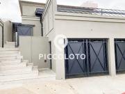 Sobrado à venda e para alugar em Campinas, Chácara da...