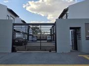 Sobrado à venda em Aparecida de Goiânia, Jardim...