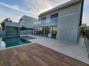 Sobrado à venda em Campinas, Alphaville Dom Pedro, com 4...